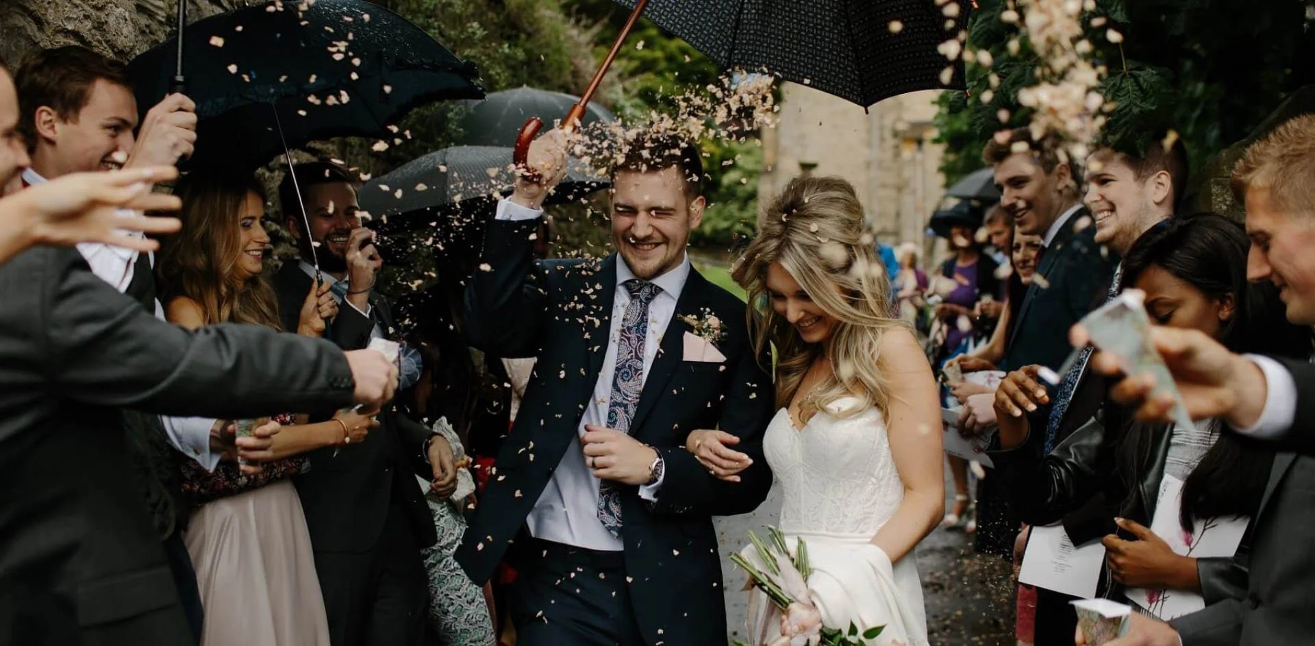 Elegant garden and heritage estate setting for a Melbourne wedding